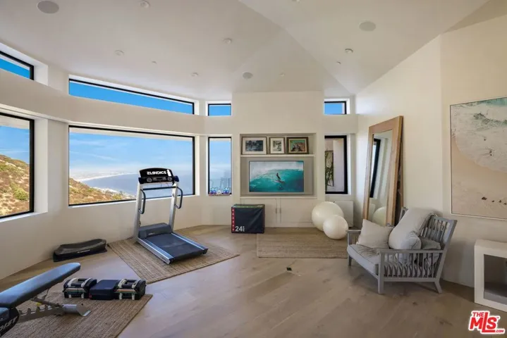 4310 Encinal Canyon Road, Malibu, California 90265