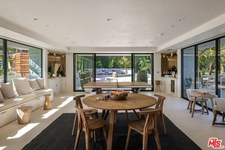 4310 Encinal Canyon Road, Malibu, California 90265