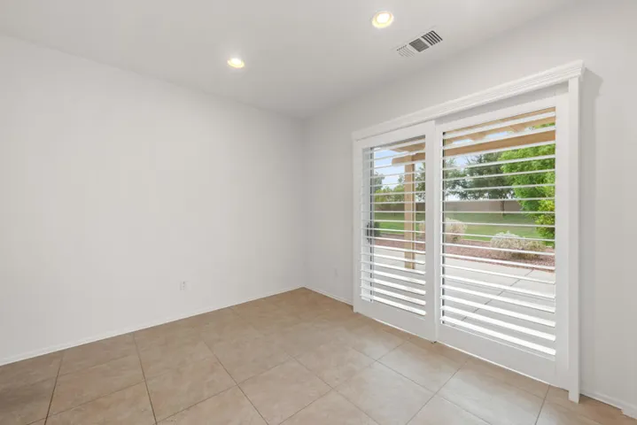 78685 Rockwell Cir MLS-17