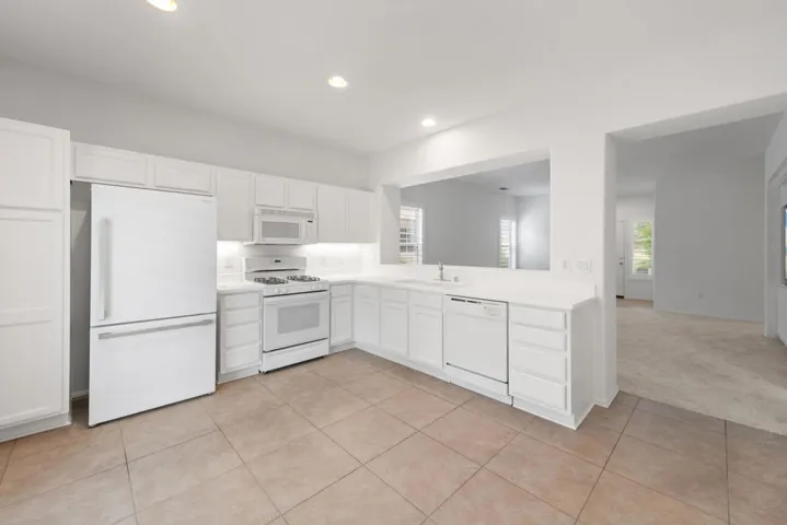 78685 Rockwell Cir MLS-14