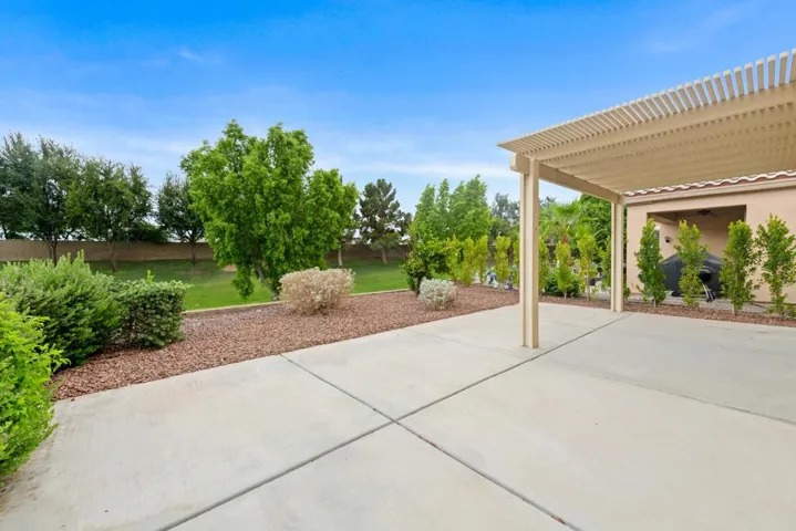 78685 Rockwell Cir MLS-27