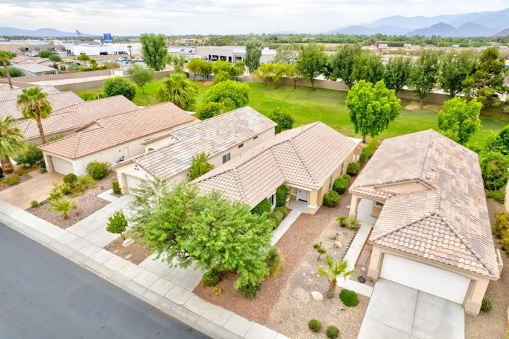 78685 Rockwell Cir MLS-35