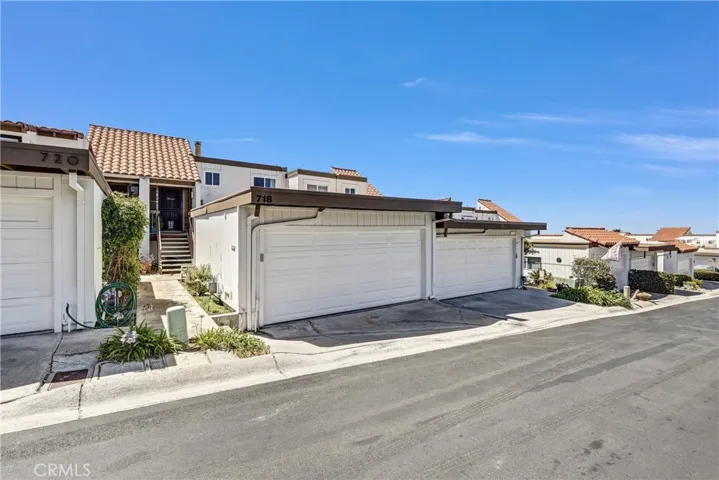 718 Calle Divino, San Clemente, California 92673