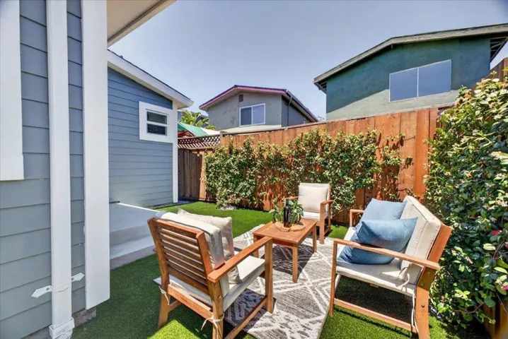 310 Errett Circle, Santa Cruz, California 95060