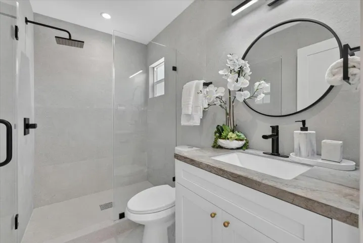 310 Errett Circle, Santa Cruz, California 95060