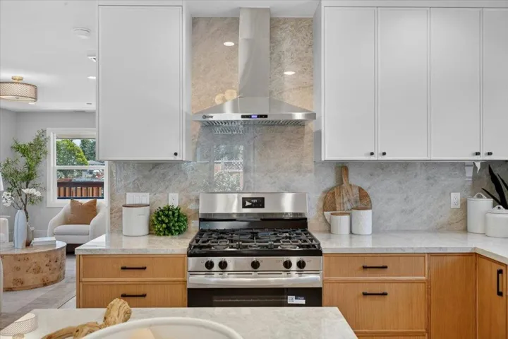 310 Errett Circle, Santa Cruz, California 95060