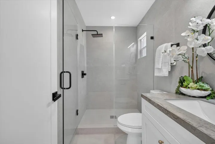 310 Errett Circle, Santa Cruz, California 95060