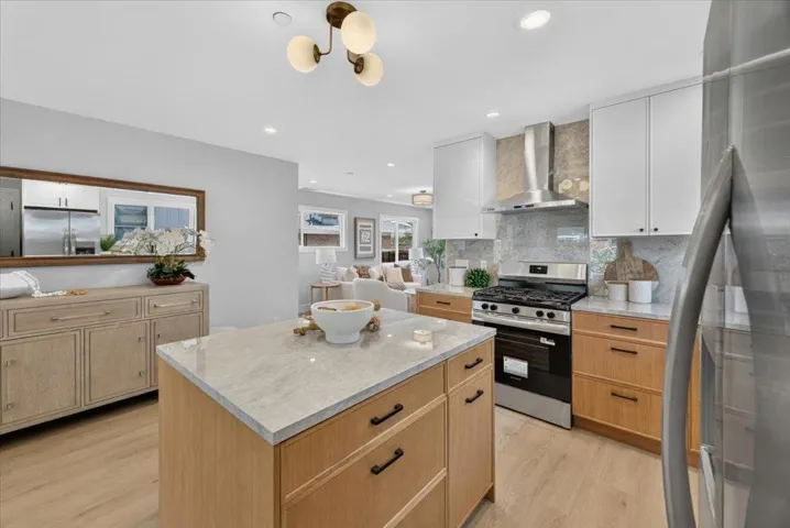 310 Errett Circle, Santa Cruz, California 95060