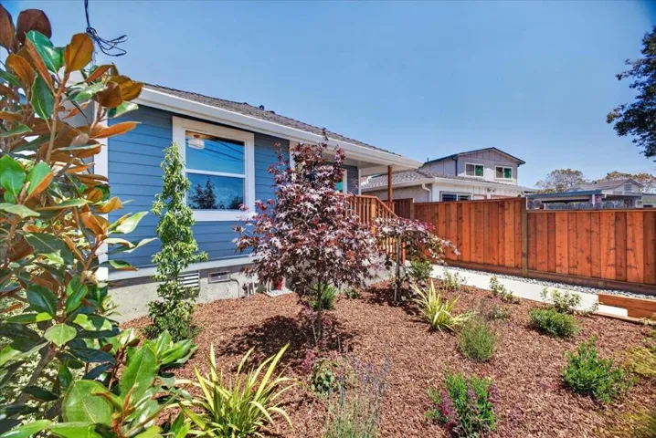 310 Errett Circle, Santa Cruz, California 95060