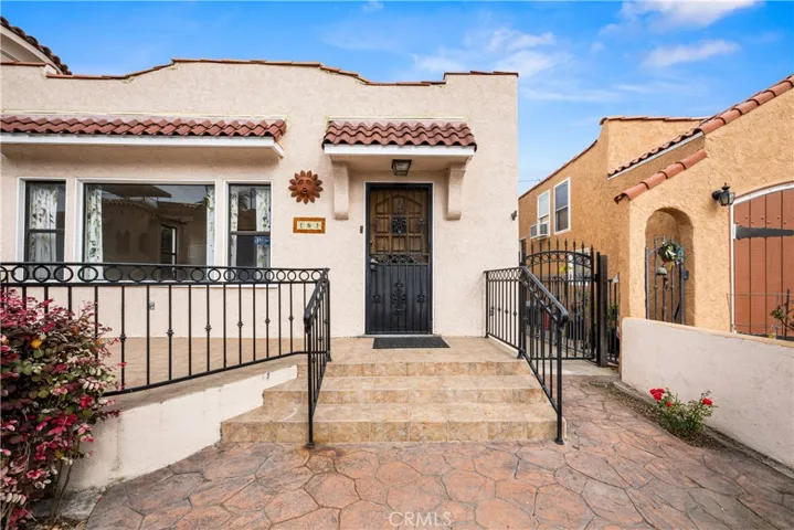 161 Santa Ana, Long Beach, California 90803