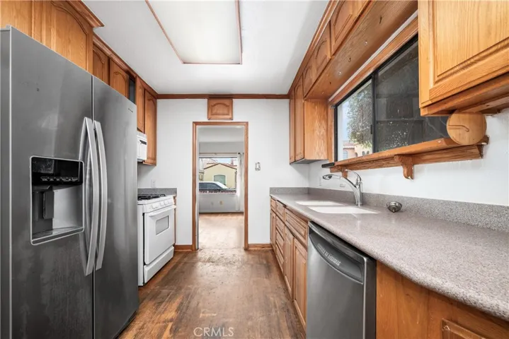 161 Santa Ana, Long Beach, California 90803