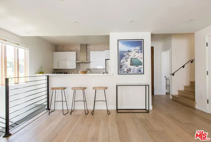 1319 Yale Street 1, Santa Monica, California 90404