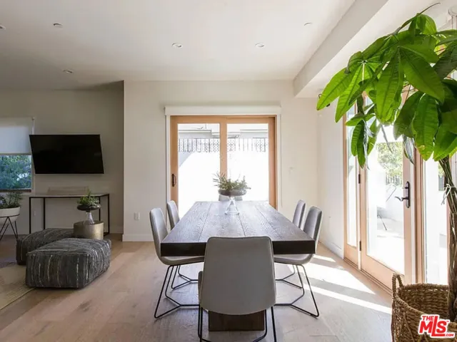 1319 Yale Street 1, Santa Monica, California 90404