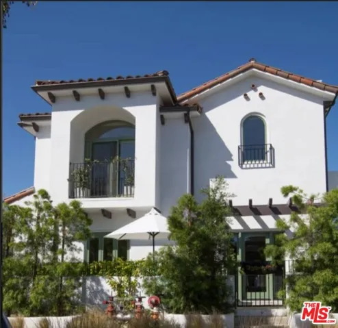 1319 Yale Street 1, Santa Monica, California 90404