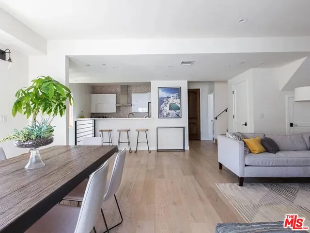 1319 Yale Street 1, Santa Monica, California 90404