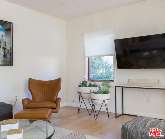 1319 Yale Street 1, Santa Monica, California 90404
