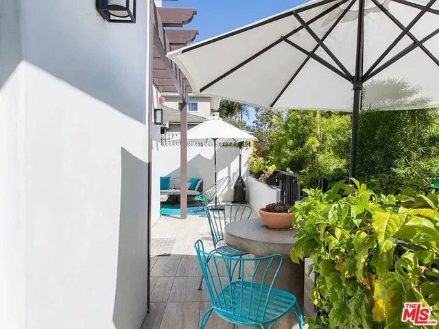 1319 Yale Street 1, Santa Monica, California 90404