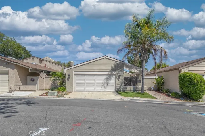 2991 Gingerwood, Fullerton, California 92835