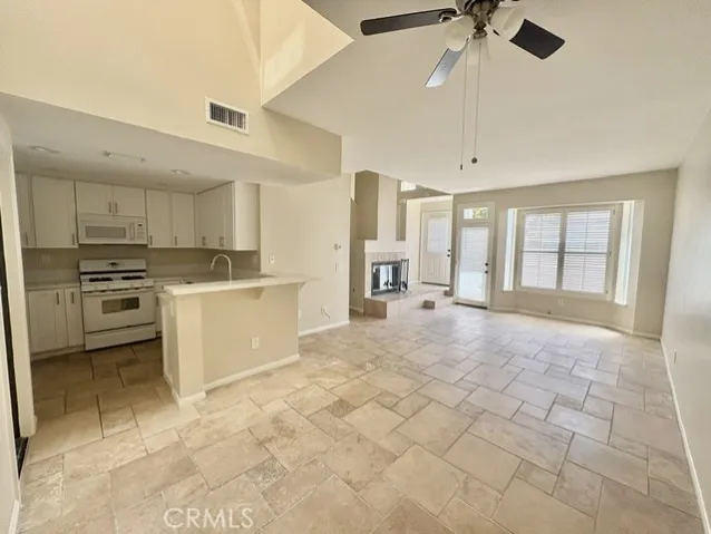 27422 Iris Avenue 118, Mission Viejo, California 92692 — photo 4