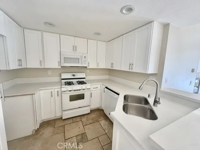 27422 Iris Avenue 118, Mission Viejo, California 92692 — photo 5