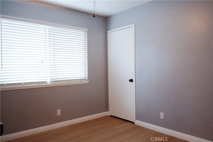 1695 E Avenida De Las Flores, Thousand Oaks, California 91362