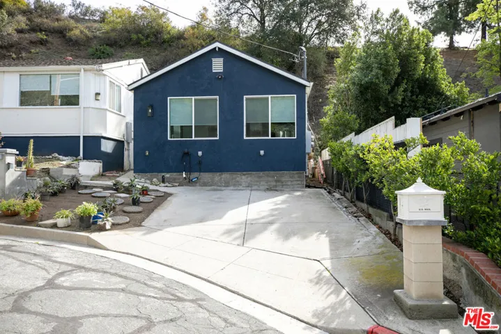2748 A Hollister Terrace, Glendale, California 91206