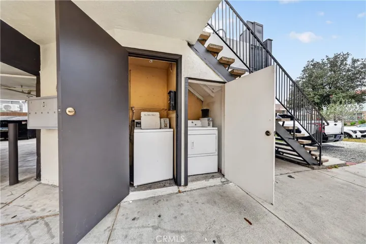 1148 Thompson, Glendale, California 91201
