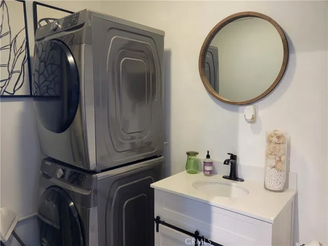 2828 E 10th, Long Beach, California 90804
