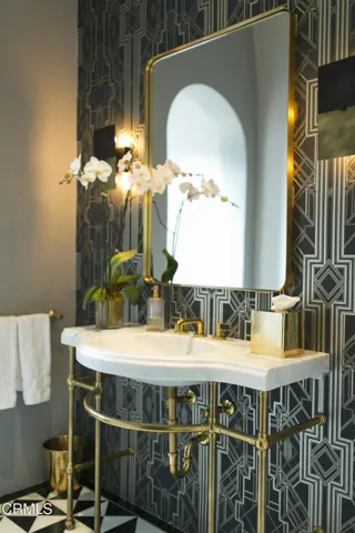 Powder Room