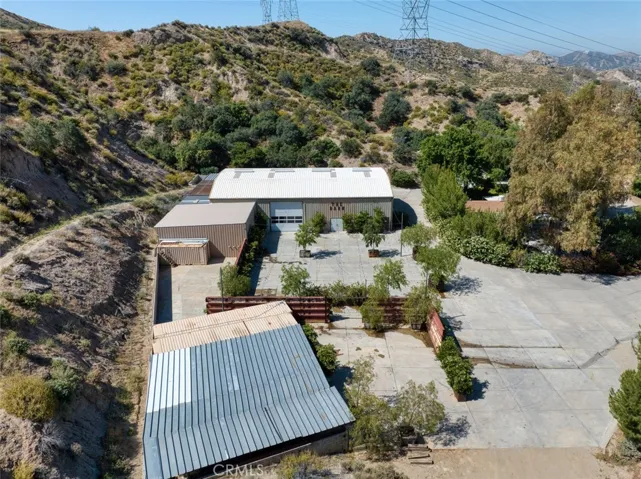 15142 Sierra Highway, Canyon Country, California 91390