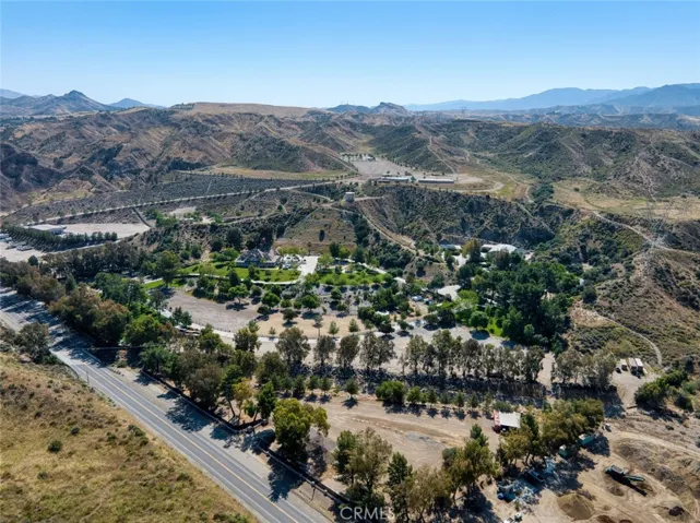 15142 Sierra Highway, Canyon Country, California 91390