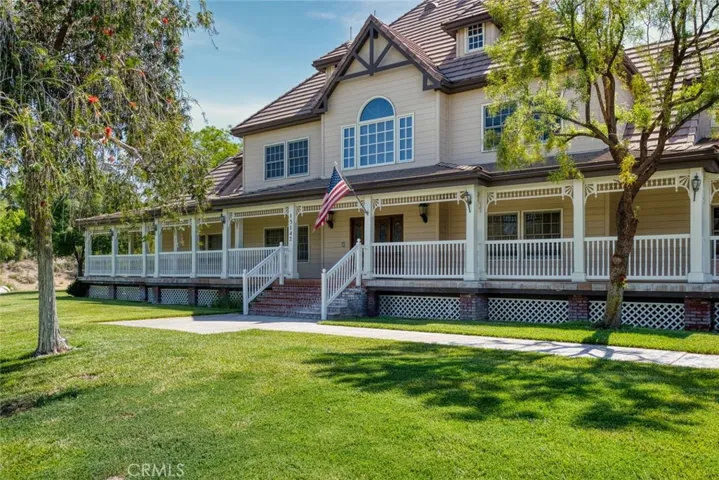 15142 Sierra Highway, Canyon Country, California 91390