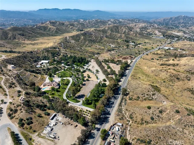 15142 Sierra Highway, Canyon Country, California 91390