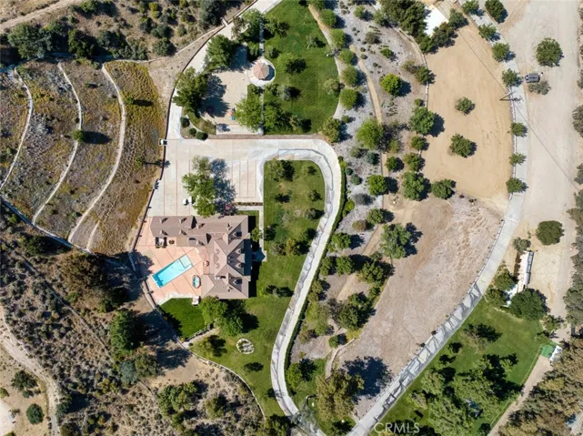 15142 Sierra Highway, Canyon Country, California 91390