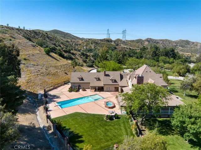 15142 Sierra Highway, Canyon Country, California 91390