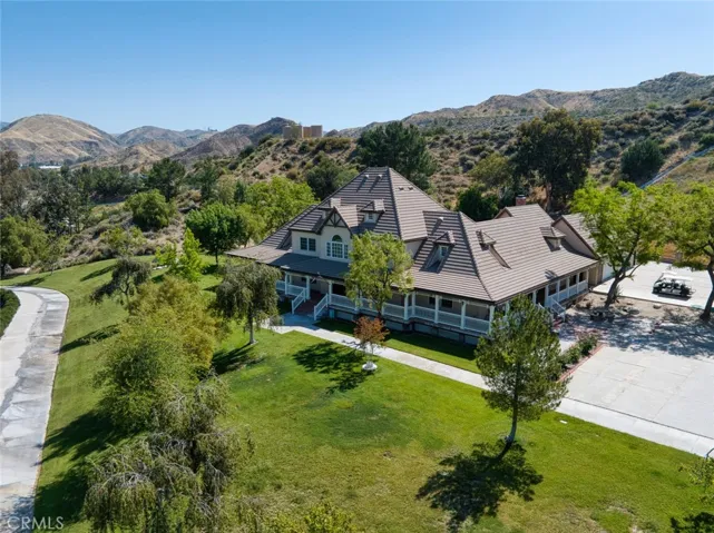 15142 Sierra Highway, Canyon Country, California 91390