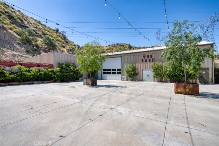 15142 Sierra Highway, Canyon Country, California 91390