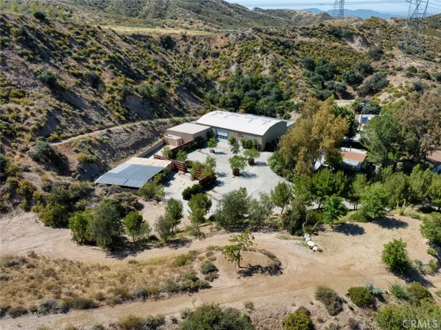 15142 Sierra Highway, Canyon Country, California 91390