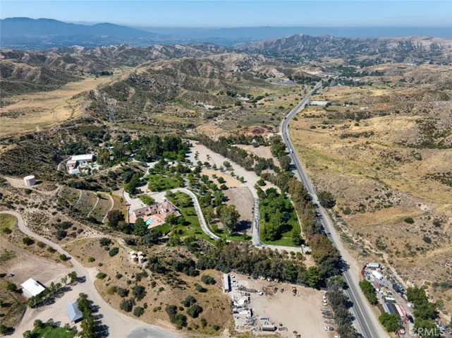 15142 Sierra Highway, Canyon Country, California 91390