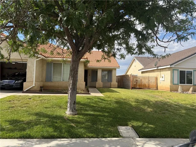 2028 Greentree, Lancaster, California 93535