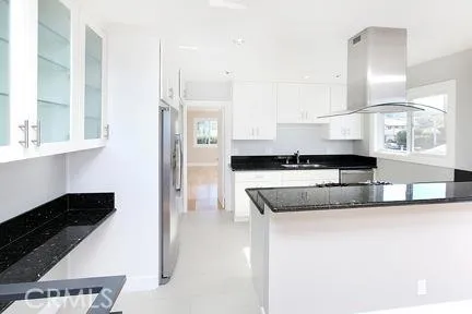 645 Glenneyre Street A, Laguna Beach, California 92651