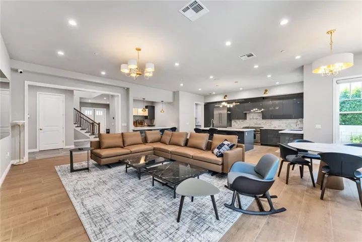 636 W Lemon, Arcadia, California 91007