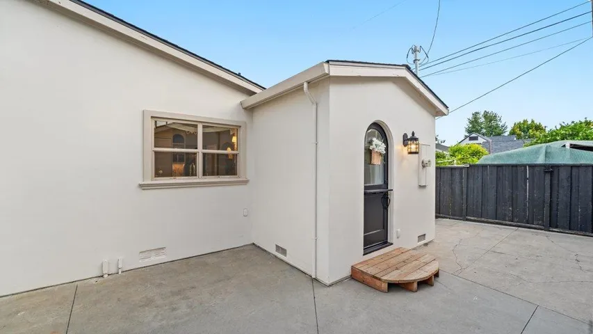 525 California Street, Watsonville, California 95076
