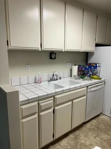 3316 Brittan Avenue 12, San Carlos, California 94070