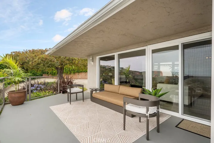 1651 Thurston Drive, Laguna Beach, California 92651