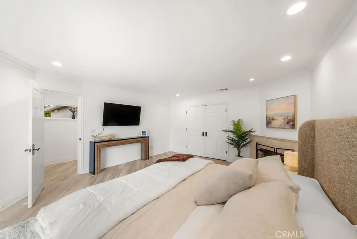 1651 Thurston Drive, Laguna Beach, California 92651