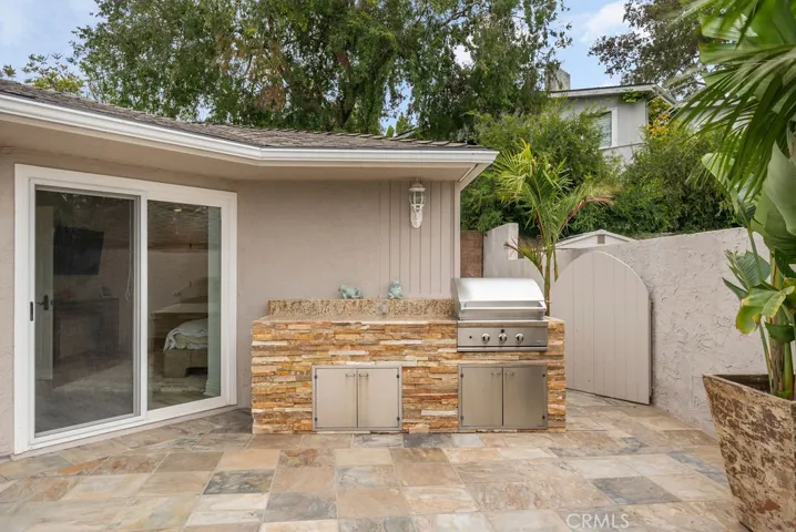 1651 Thurston Drive, Laguna Beach, California 92651