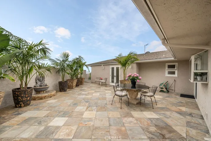 1651 Thurston Drive, Laguna Beach, California 92651