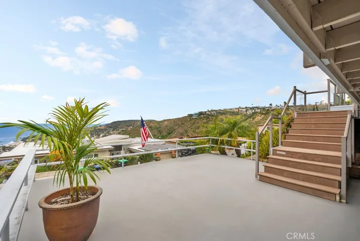 1651 Thurston Drive, Laguna Beach, California 92651