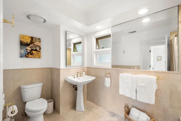 1651 Thurston Drive, Laguna Beach, California 92651